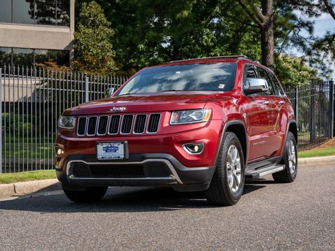 Used 2015 Jeep Grand Cherokee Limited AWD/4WD image 2