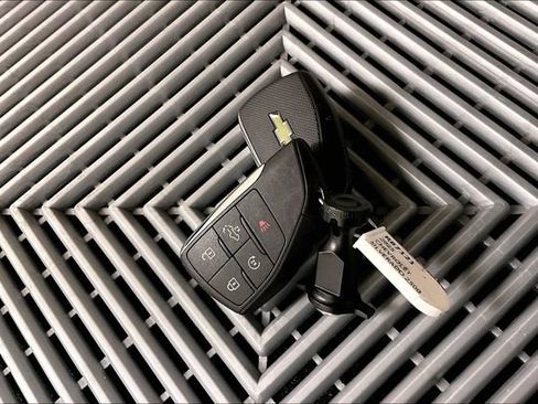 Used 2025 Chevrolet Silverado 2500 LTZ w/ LTZ Premium Package image 12