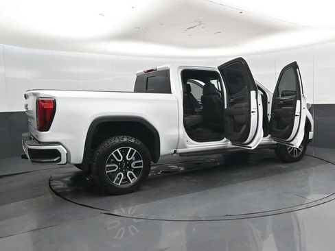 Used 2025 GMC Sierra 1500 AT4 w/ AT4 Premium Package AWD/4WD image 58