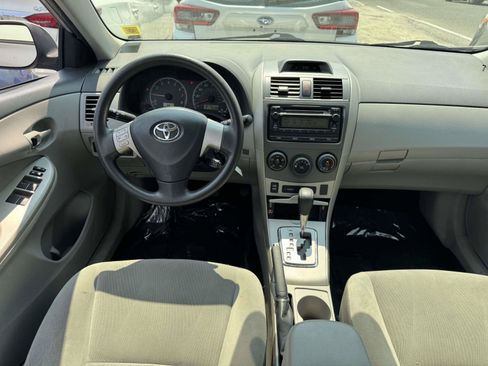 Used 2012 Toyota Corolla LE FWD image 9