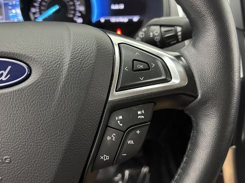 Used 2024 Ford Edge Titanium image 15