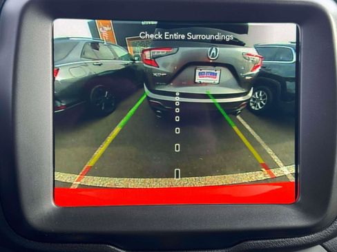 Used 2023 Jeep Renegade Latitude image 24