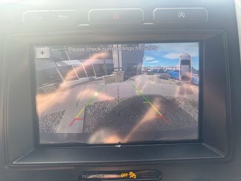 Used 2019 Ford Expedition XLT w/ Equipment Group 201A AWD/4WD image 15