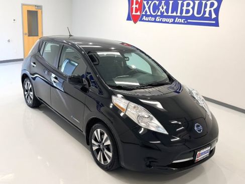 Used 2016 Nissan Leaf SV FWD image 39