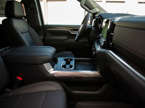 New 2026 Chevrolet Silverado 3500 LTZ w/ LTZ Premium Package AWD/4WD image 20