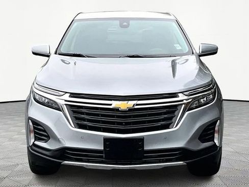 Used 2024 Chevrolet Equinox LT image 2