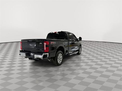 Used 2024 Ford F250 Lariat w/ Chrome Package image 10