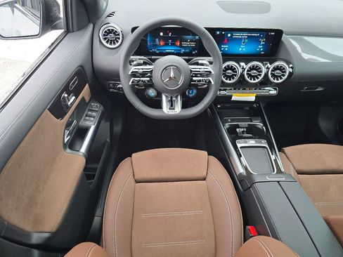 New 2026 Mercedes-Benz GLA 35 AMG 4MATIC image 25