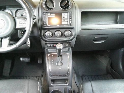 Used 2017 Jeep Patriot High Altitude AWD/4WD image 20