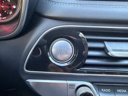 Used 2019 Genesis G70 2.0T Advanced w/ Dynamic Package image 20