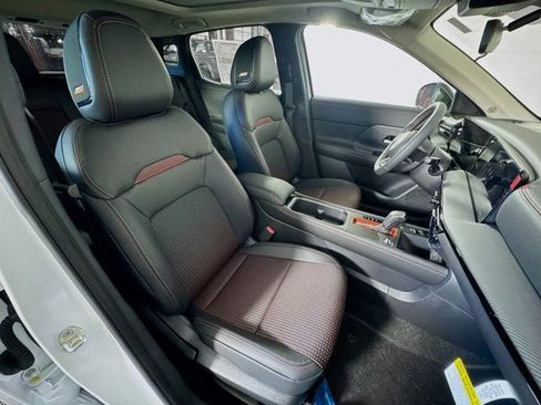 New 2026 Nissan Kicks SR w/ SR Premium Package image 30