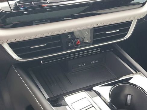 New 2026 Volkswagen Atlas Cross Sport SEL Premium R-Line image 28