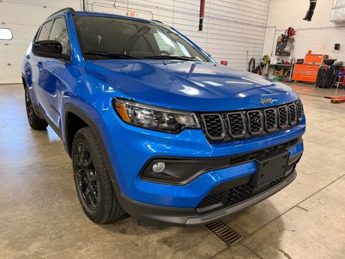 New 2026 Jeep Compass Latitude image 1