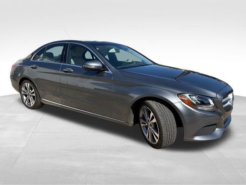 Used 2018 Mercedes-Benz C 300 Sedan image 9