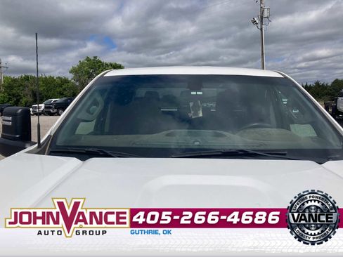 Used 2023 GMC Sierra 3500 Pro w/ Convenience Package image 11