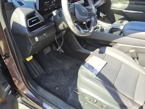 Used 2024 Chevrolet Traverse RS AWD/4WD image 4