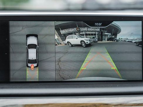 Used 2018 BMW 750i xDrive image 43