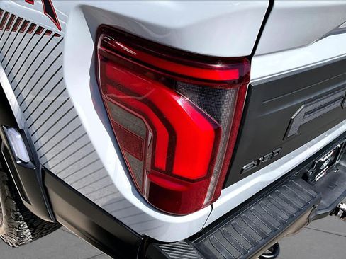 Used 2024 Ford F150 Raptor AWD/4WD image 28