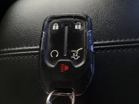Used 2024 GMC Terrain SLT AWD/4WD image 32