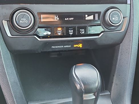 Used 2019 Honda Civic Sport image 26