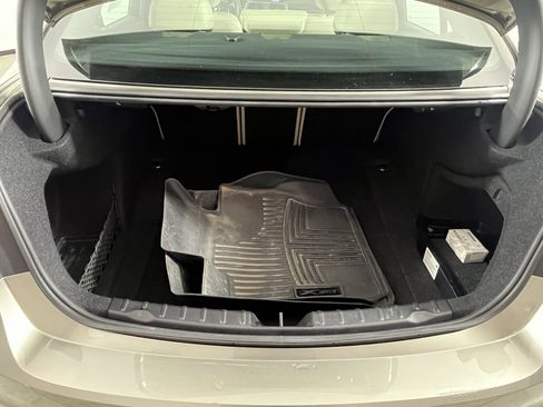 Used 2018 BMW 330i xDrive Sedan w/ Premium Package image 28