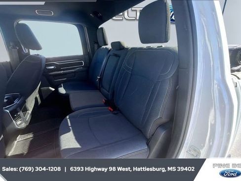 Used 2024 RAM 3500 Big Horn w/ Sport Appearance Package image 20