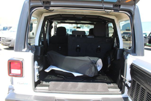 Used 2023 Jeep Wrangler Unlimited AWD/4WD image 37