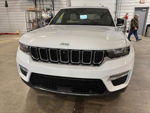 Certified 2025 Jeep Grand Cherokee Limited w/ Luxury Tech Group II image 50