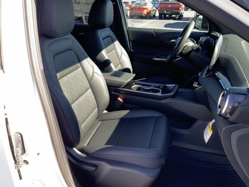 New 2026 Chevrolet Equinox LT w/ Convenience Package II image 65