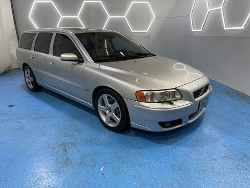 Used 2005 Volvo V70 R image 60
