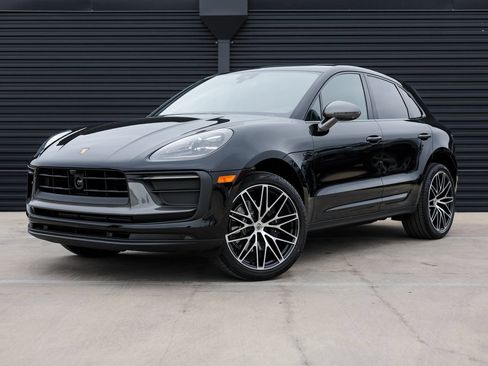 Certified 2026 Porsche Macan Turbo AWD/4WD image 1