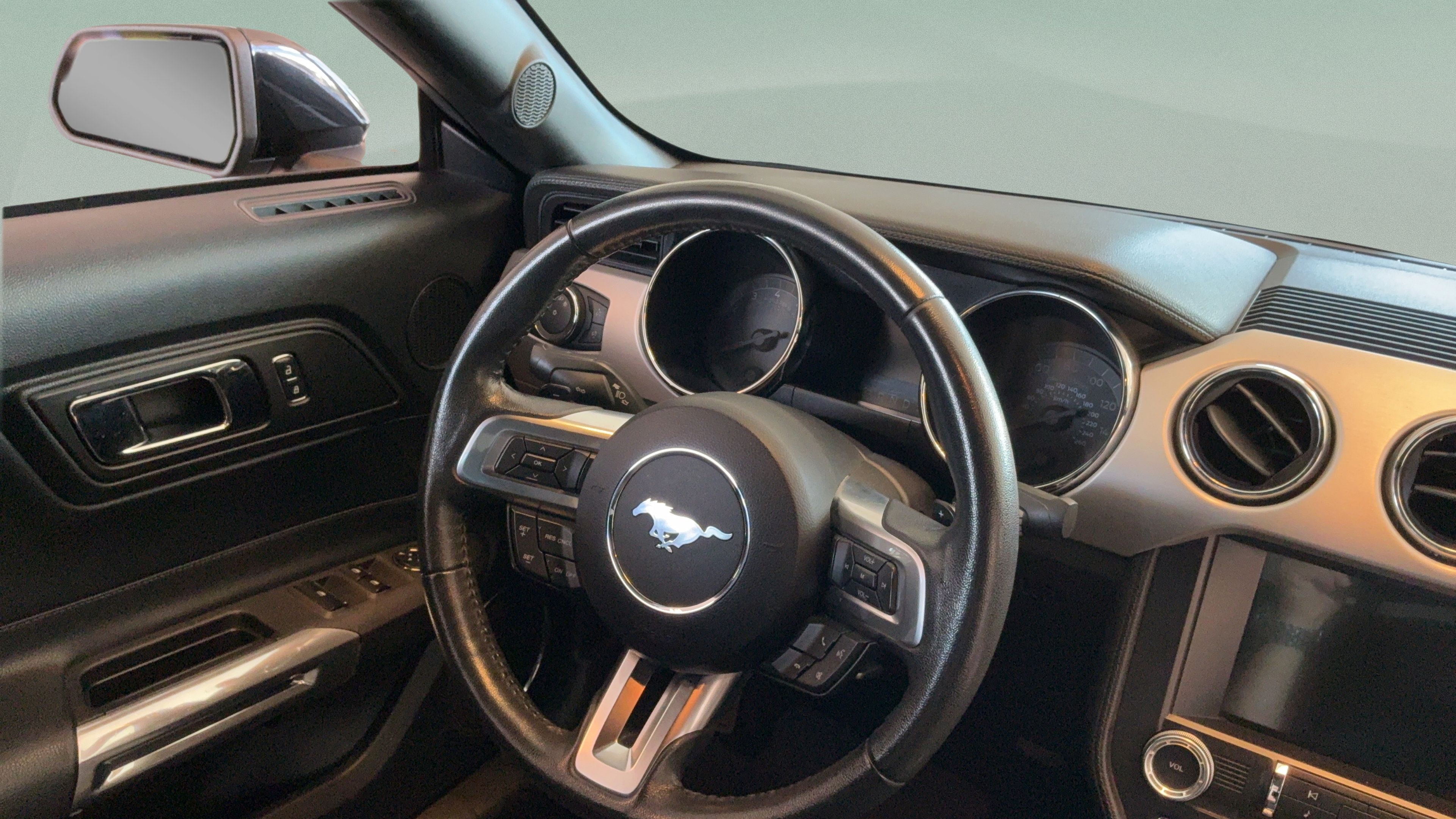Used 2017 Ford Mustang Premium RWD image 35