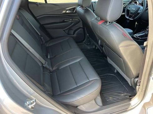 Certified 2026 Chevrolet Trax RS w/ Sunroof Package FWD image 21