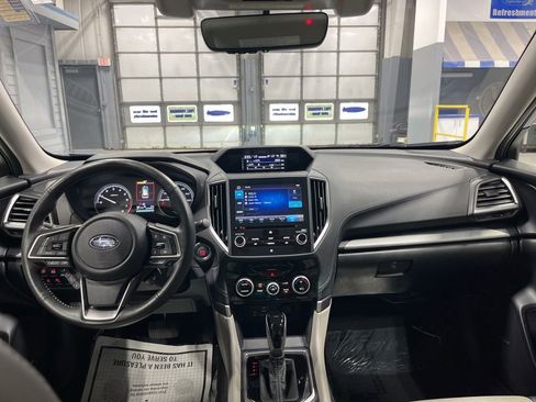 Used 2020 Subaru Forester Limited w/ Popular Package #3 AWD/4WD image 31