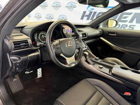 Used 2019 Lexus IS 300 F Sport w/ F Sport Package image 15