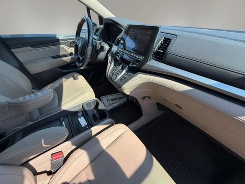 Used 2019 Honda Odyssey Touring image 14
