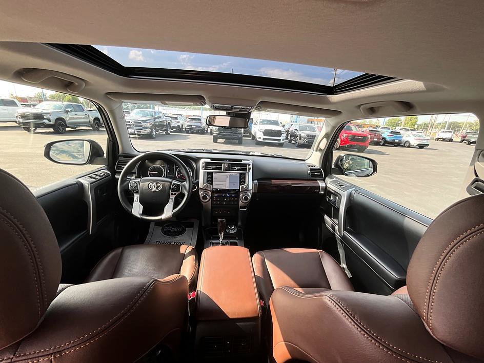 Used 2022 Toyota 4Runner Limited AWD/4WD image 34