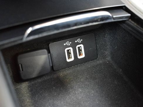 Used 2019 Lincoln MKC Select w/ Select Plus Package FWD image 28