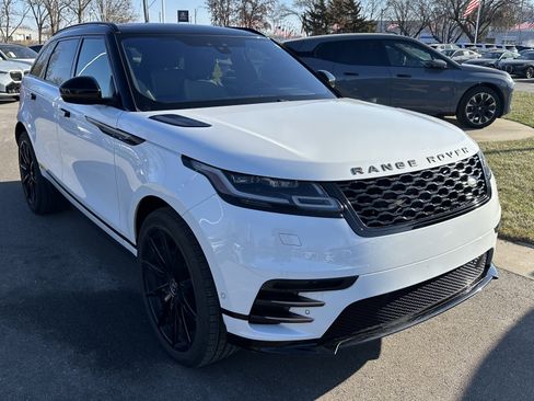 Used 2019 Land Rover Range Rover Velar R-Dynamic SE image 2