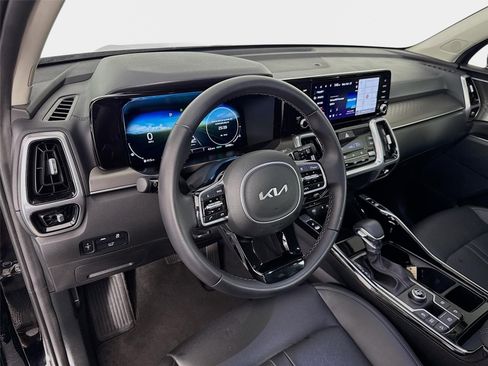 Certified 2023 Kia Sorento SX image 9