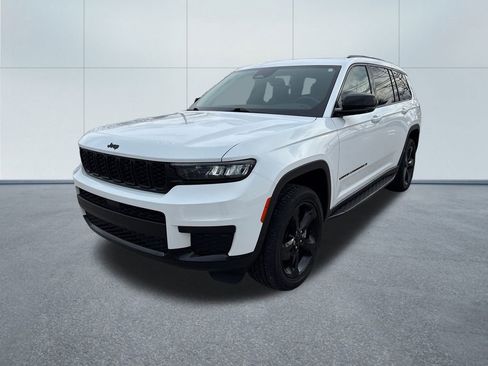 Certified 2023 Jeep Grand Cherokee L Laredo image 2