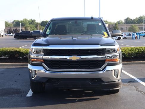 Used 2018 Chevrolet Silverado 1500 LT w/ All Star Edition AWD/4WD image 2