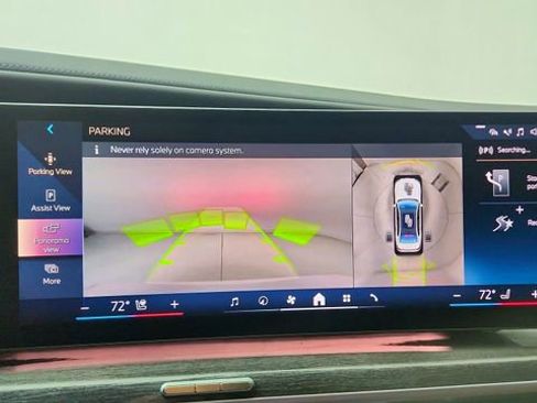 Used 2023 BMW 740i w/ Executive Package image 50