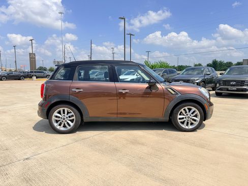 Used 2013 MINI Cooper Countryman S FWD image 4