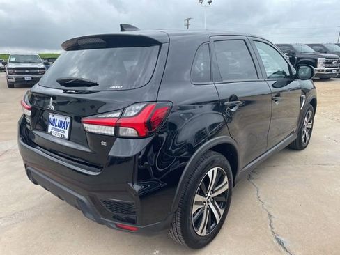 Used 2025 Mitsubishi Outlander Sport SE image 6