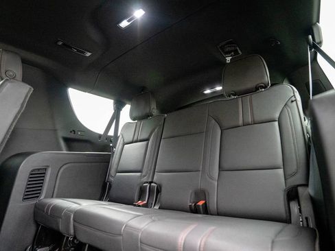 Certified 2023 Chevrolet Suburban RST AWD/4WD image 31