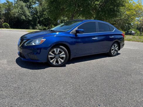 Used 2019 Nissan Sentra SV w/ Special Edition Package FWD image 29