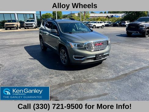 Used 2018 GMC Acadia Denali w/ Technology Package AWD/4WD image 3
