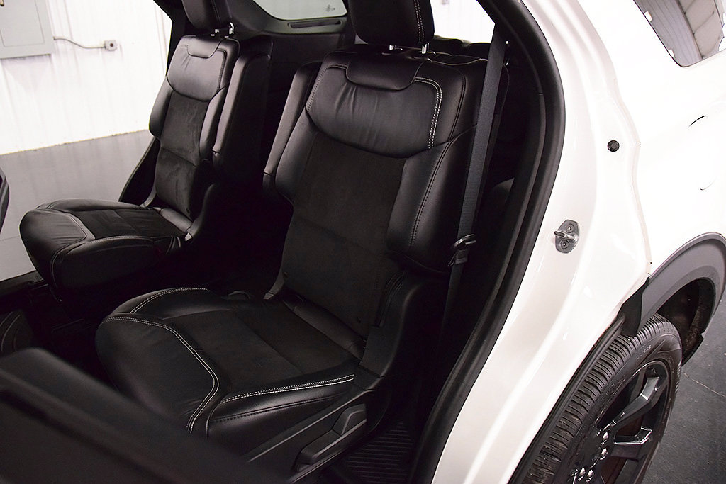 Used 2022 Ford Explorer ST w/ ST High-Performance Pack AWD/4WD image 32
