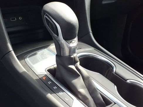 Used 2024 Chevrolet Equinox LT w/ LPO, Floor Liner Package image 15